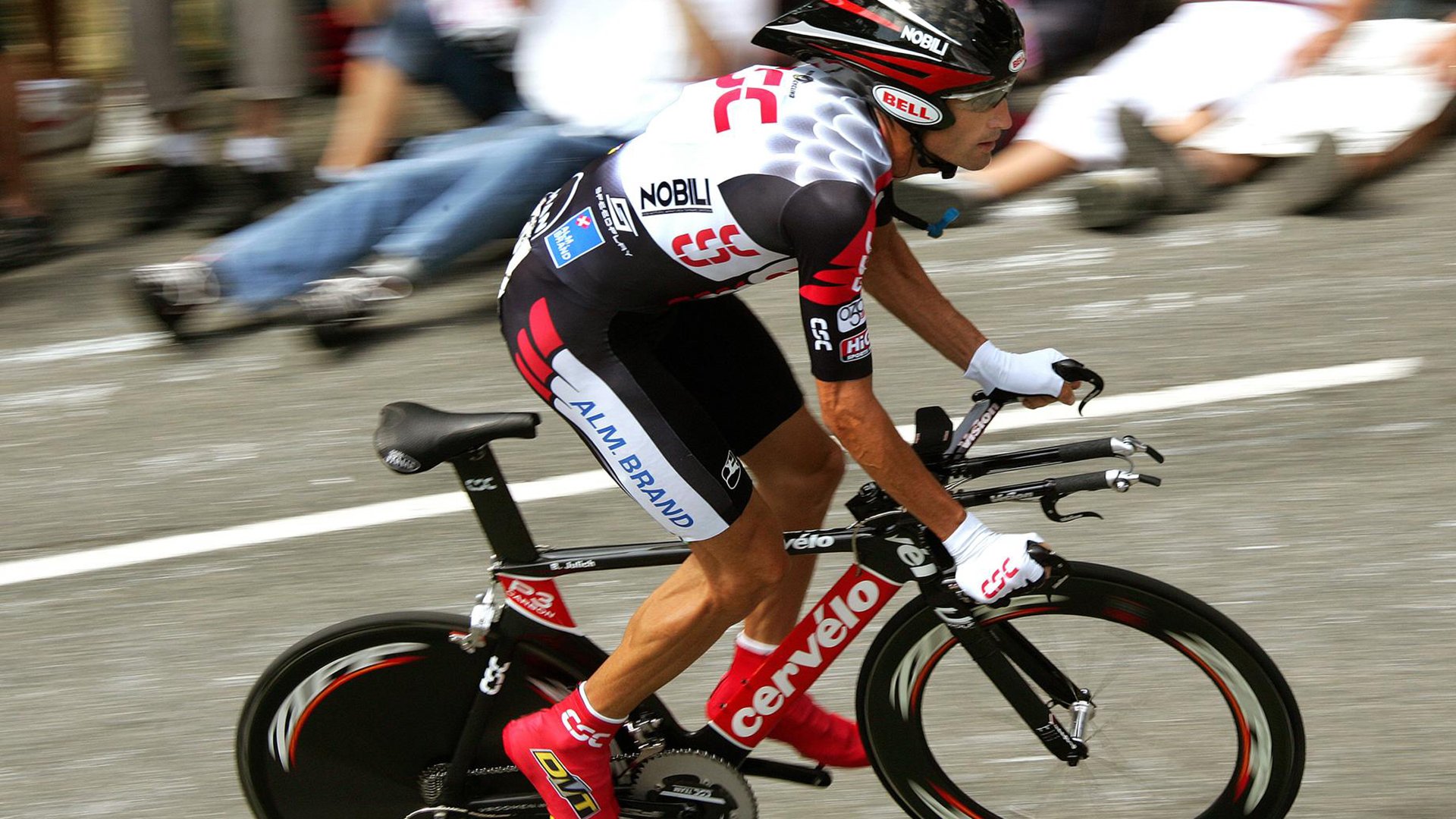 从水货到巅峰,巴萨球员逆袭夺得金球奖,巴萨包揽金球前三